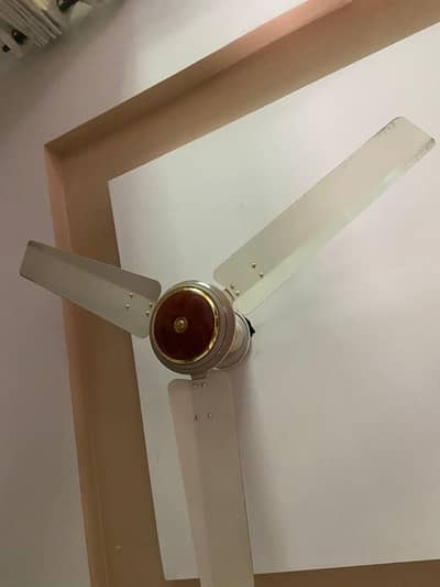 4 used ceiling fans in excellent condition