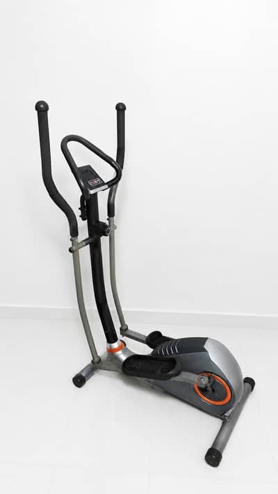 Elliptical exercise cycle | Exercise cycle | Excellent Condition