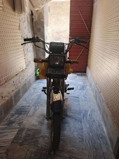 03017039288 Honda CD 70