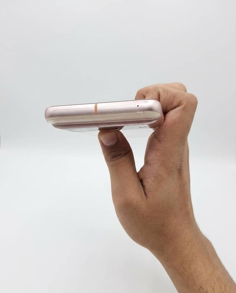 Google Pixel 8 6