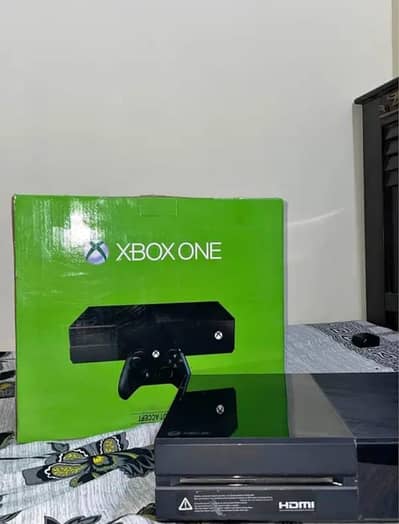 xbox one 500 gb with box and all packing