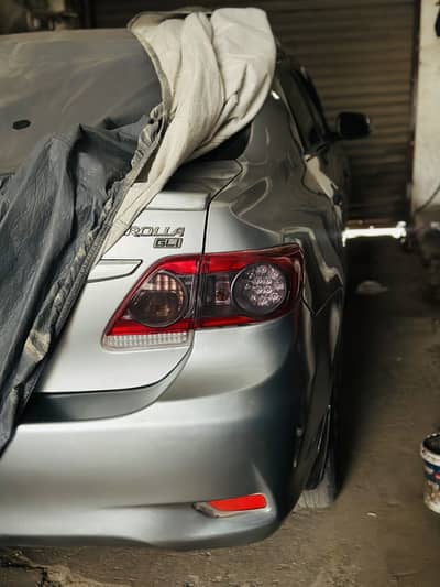Toyota Corolla GLI 2011