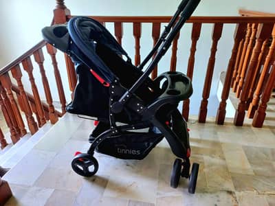 SLIGHTLY YSED / JUST LIKE BRAND NEW PRAM