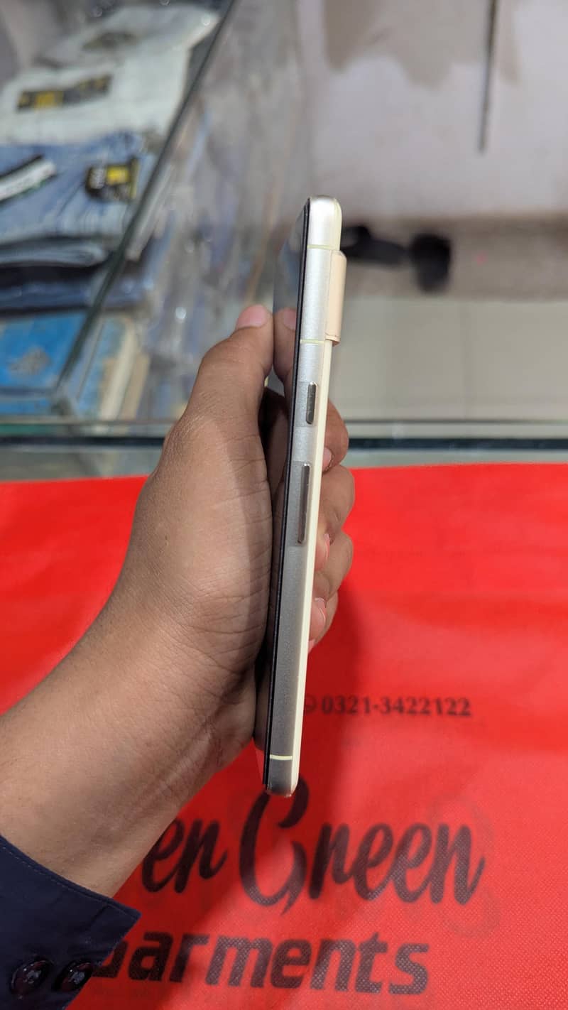 Google Pixel 7 15
