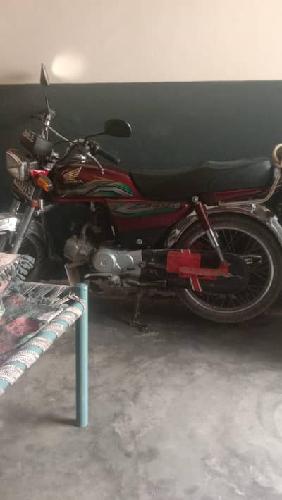 Honda CD 70 2023 model 03221483241