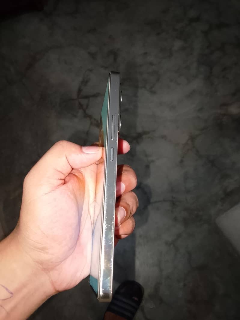 Infinix Note 40 4