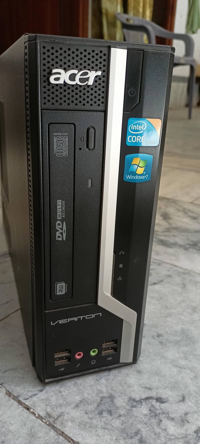 Acer Desktop Computer 0
