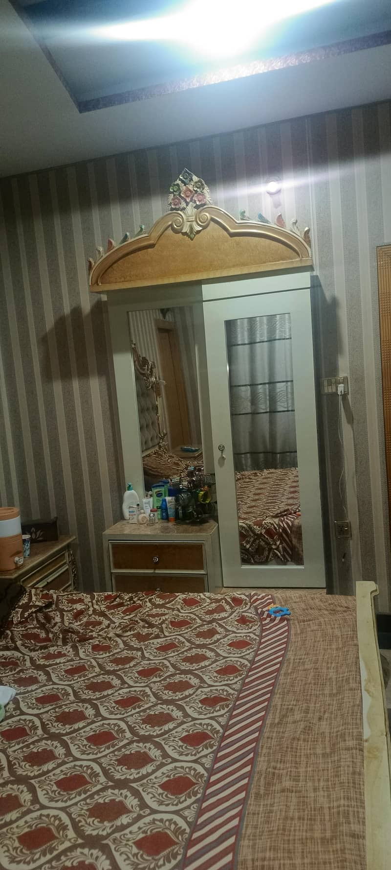 bed set Available 1