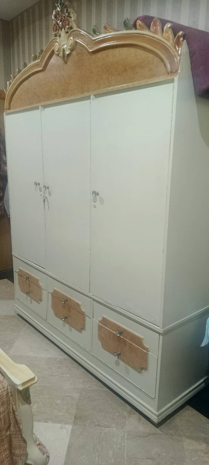 bed set Available 3