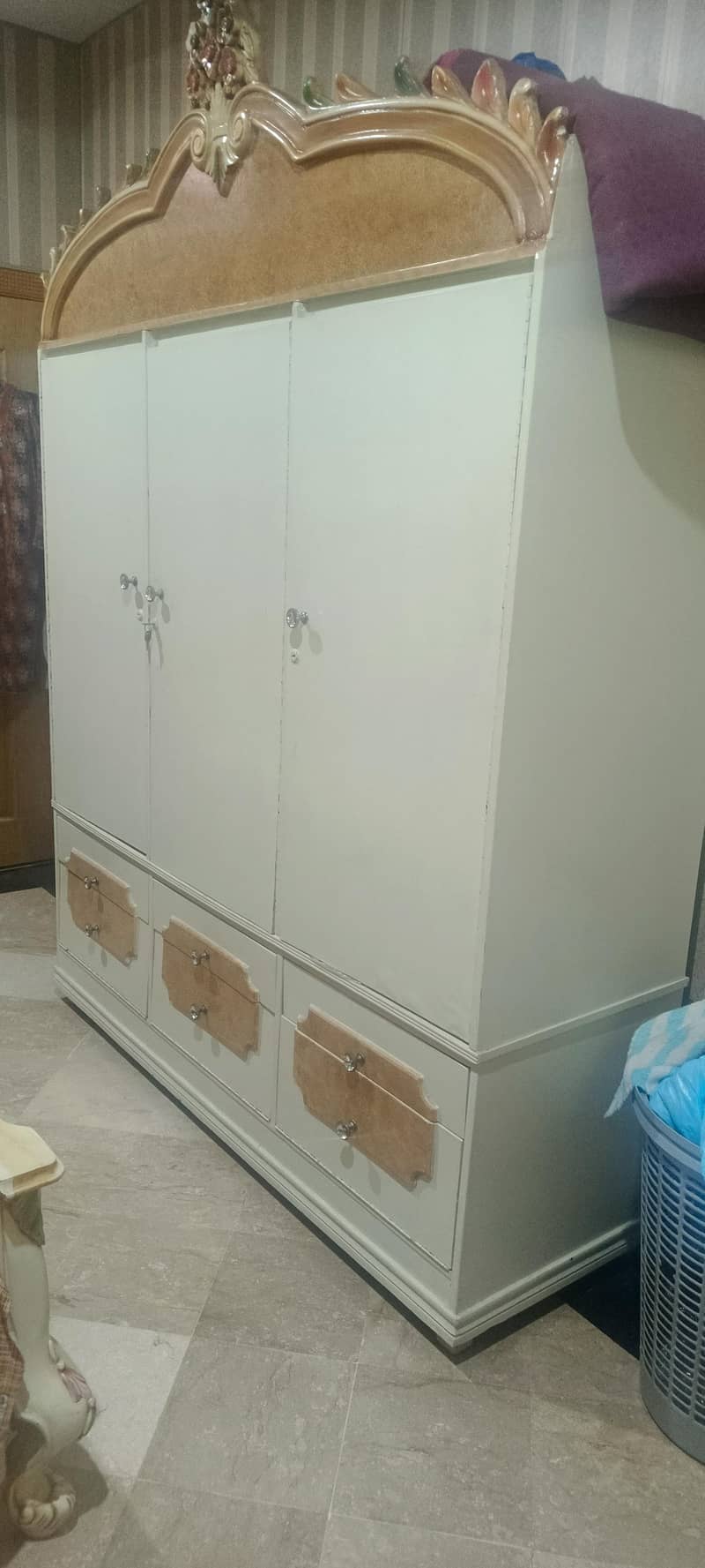 bed set Available 4