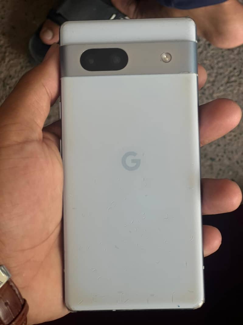 google pixel  7 a 1