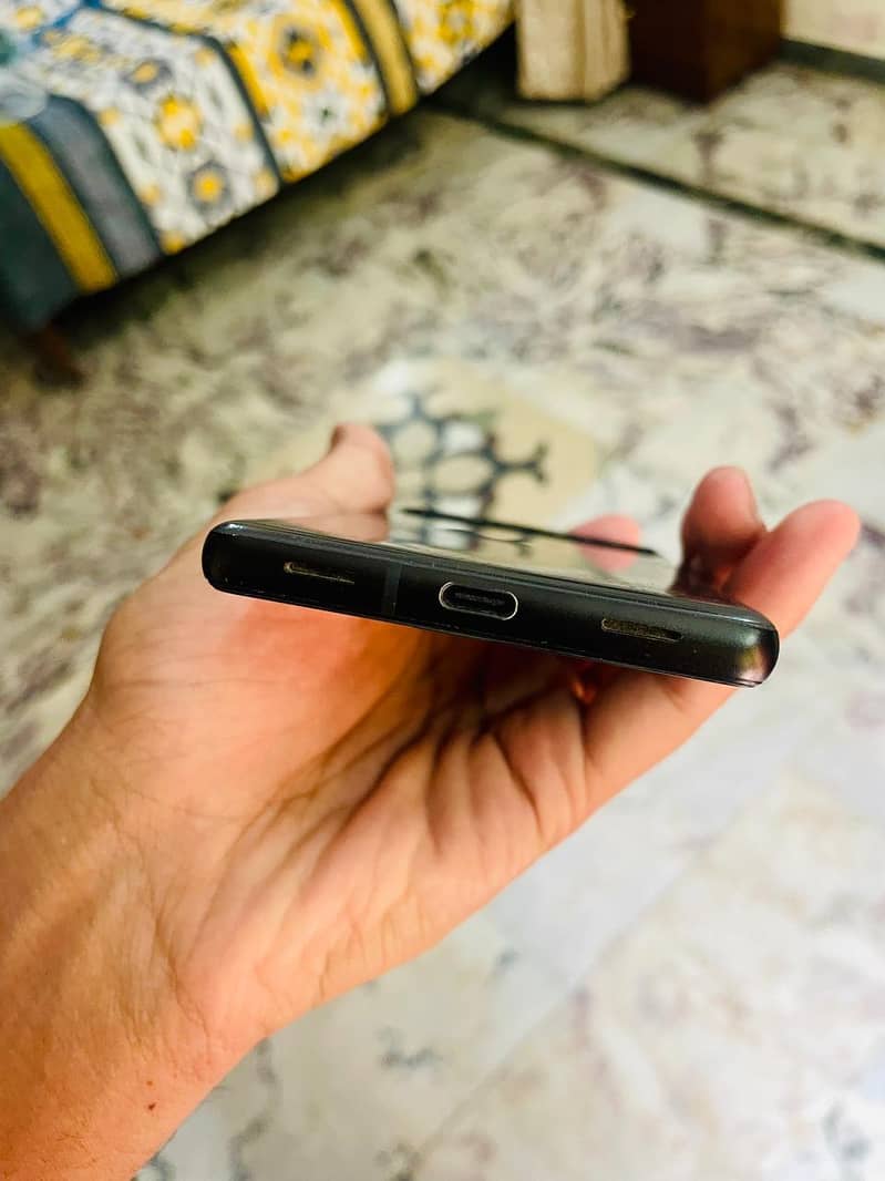 Google Pixel 6a 1