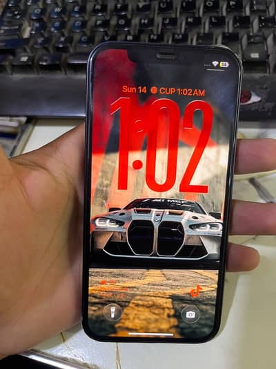 Apple iPhone 12
