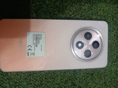 OPPO Reno 12F