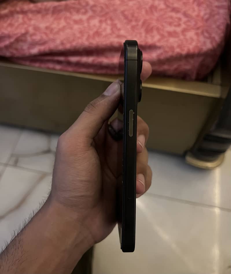 Apple iPhone 15 Pro 5