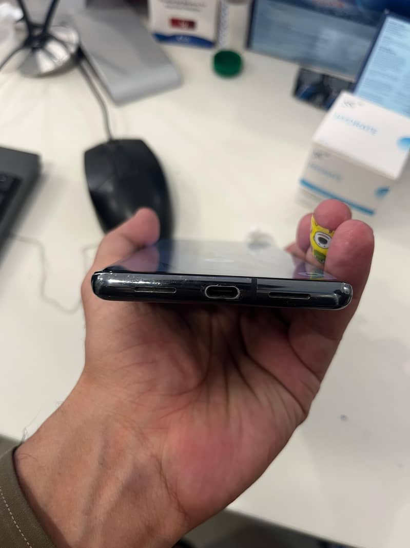 Google Pixel 7 Pro 6