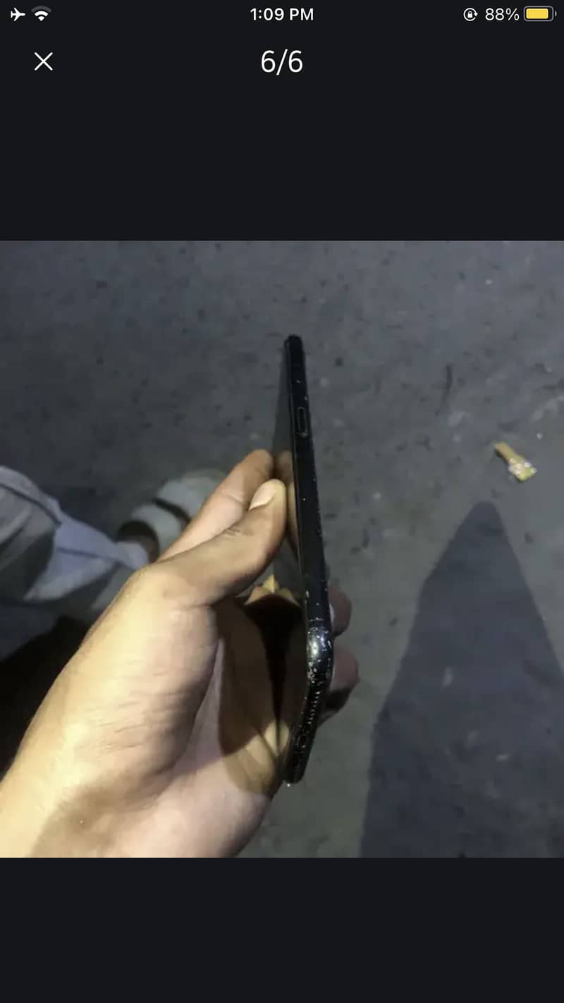 Apple iPhone 7 Plus 0