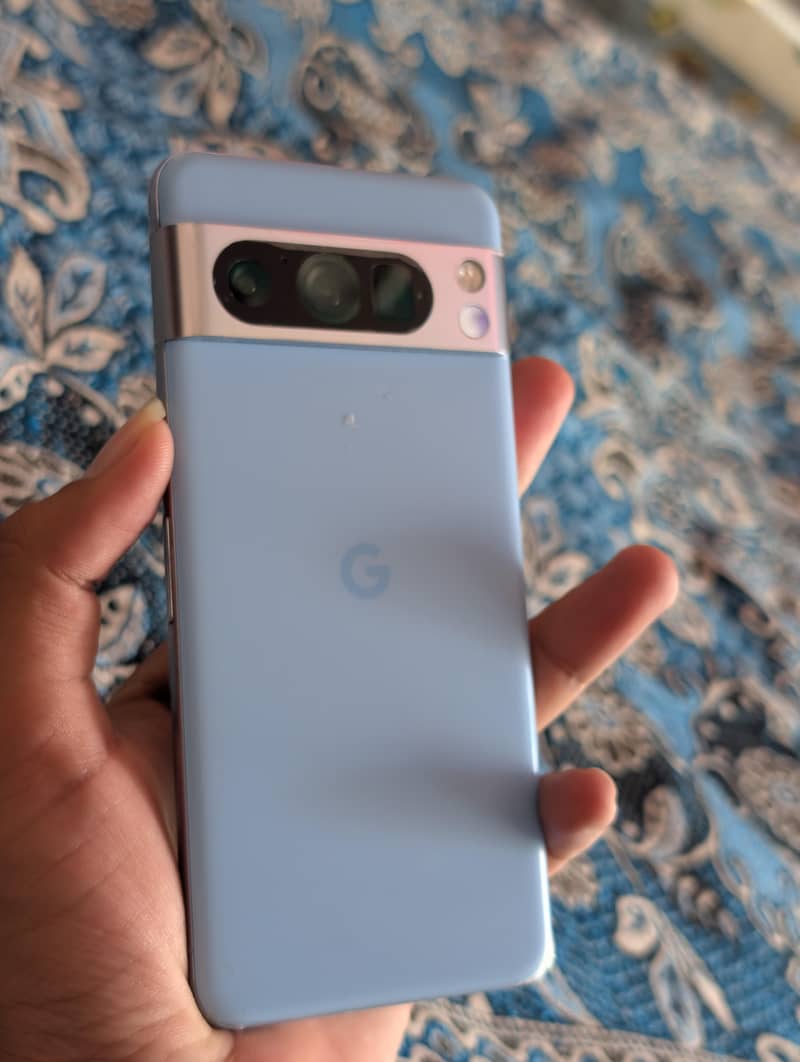 Google Pixel 8 Pro 1