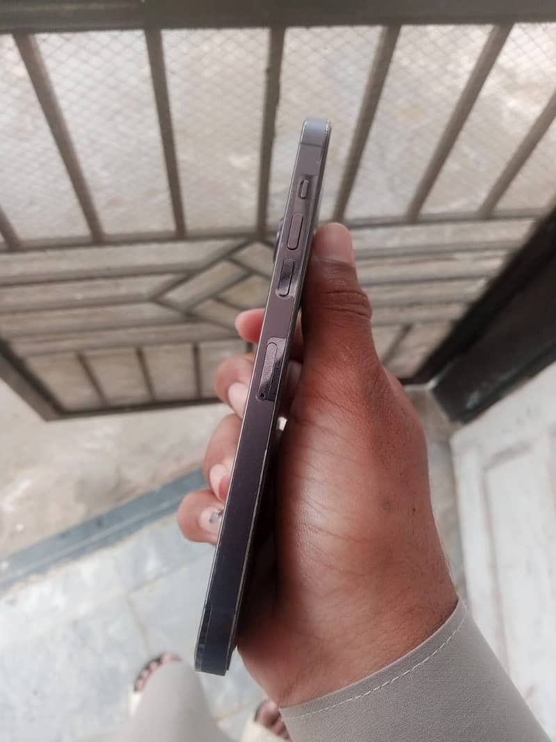 Iphone 14 pro max 1