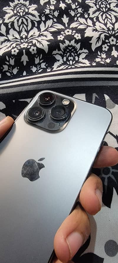 Apple iPhone 13 Pro