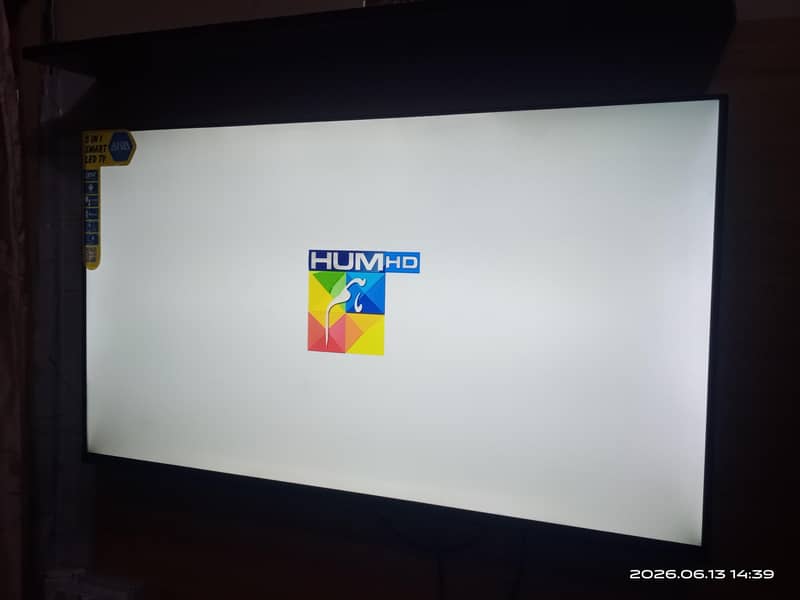 Led 43inch Aiva Android Boderless voice control B 3