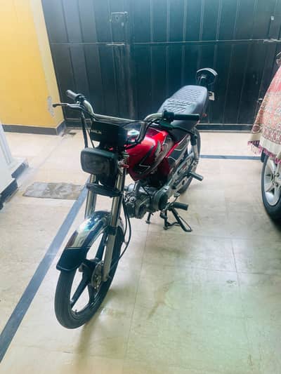 Beautiful Cd70 for sale