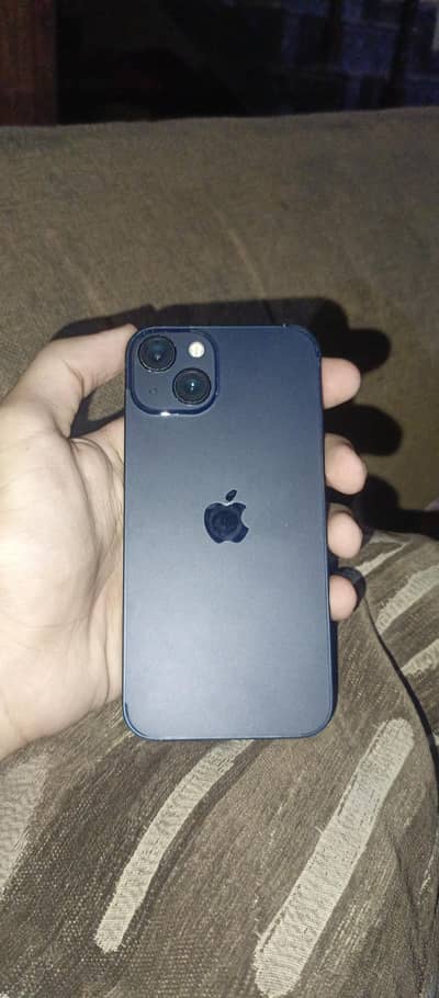 Apple iPhone 13