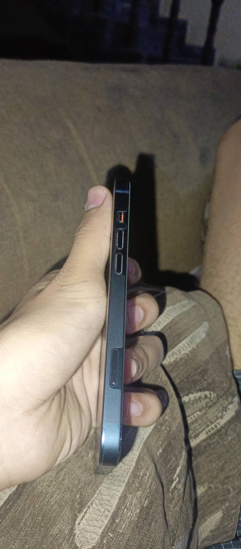 Apple iPhone 13 2