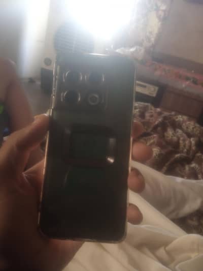 One Plus 10 Pro  12 256 ha 5G non Pta