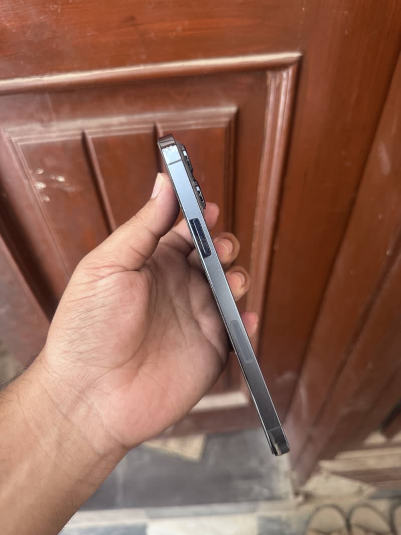 Iphone 13 pro max 6