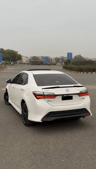 Corolla spoiler