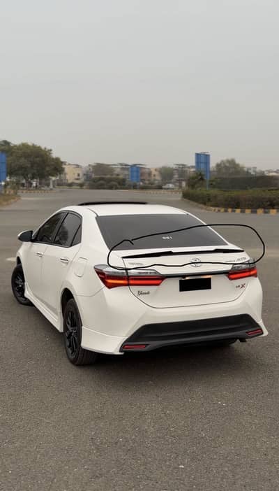 Corolla spoiler