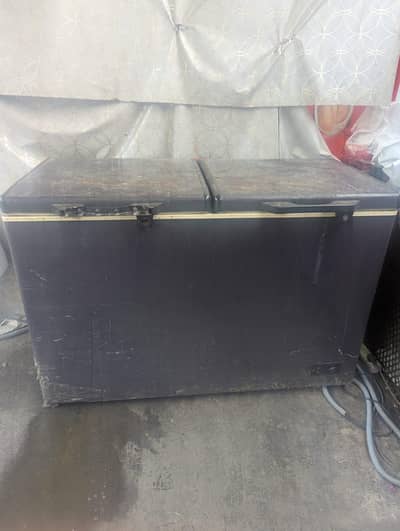 Deep freezer