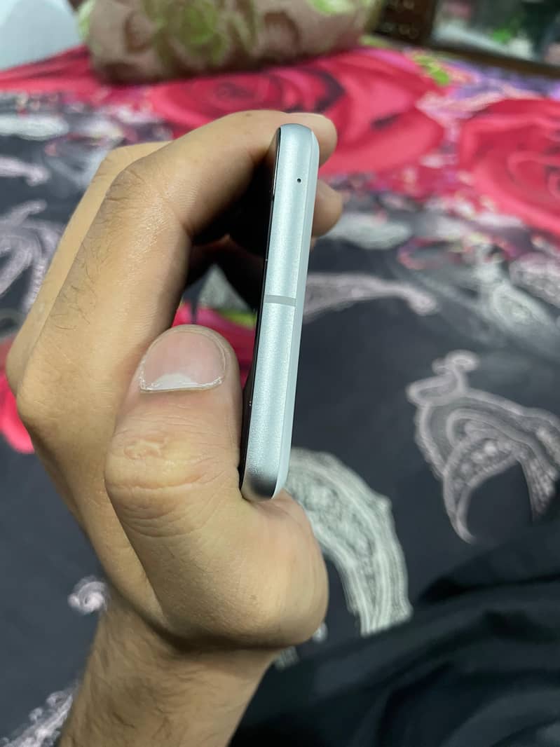 Google Pixel 7 2
