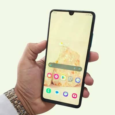 Samsung Mobile A32 6/128 urgent for sale