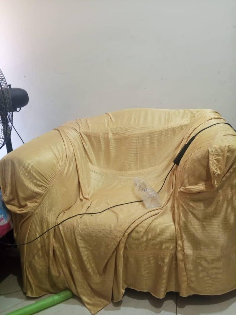 Single Seater Sofas With Cover 0