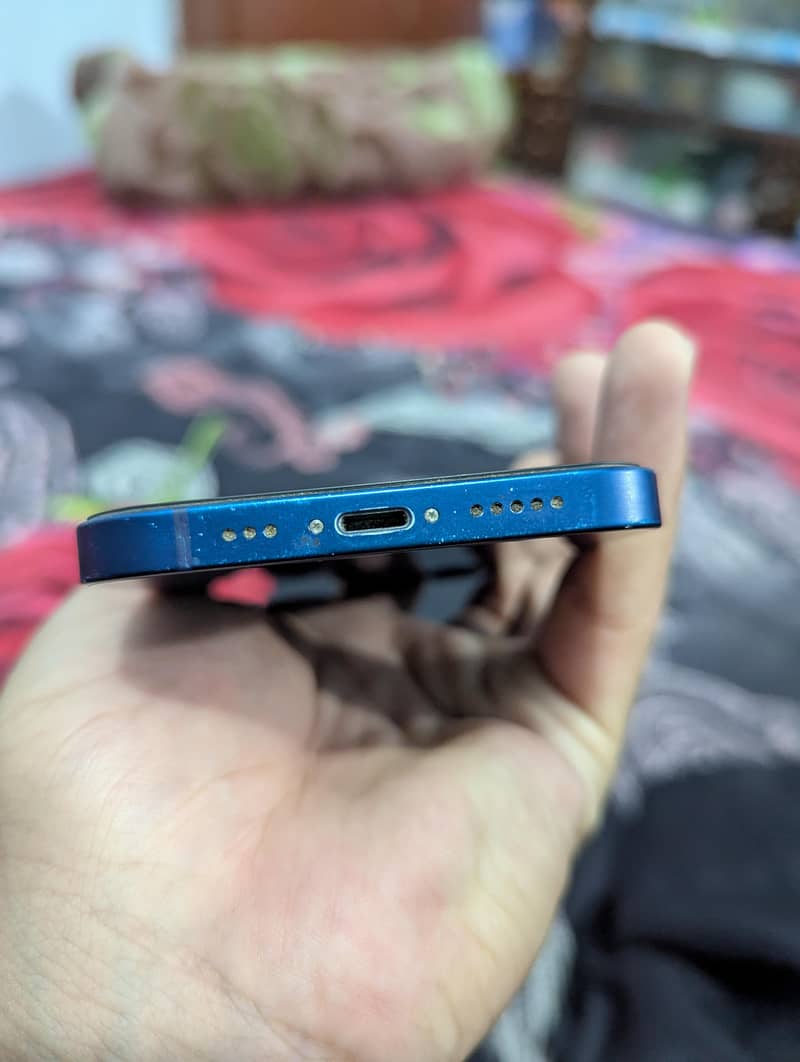 Apple iPhone 12 2
