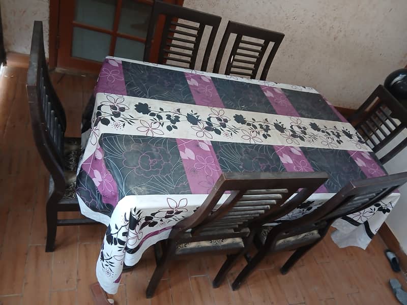 Dining table with chairs 0