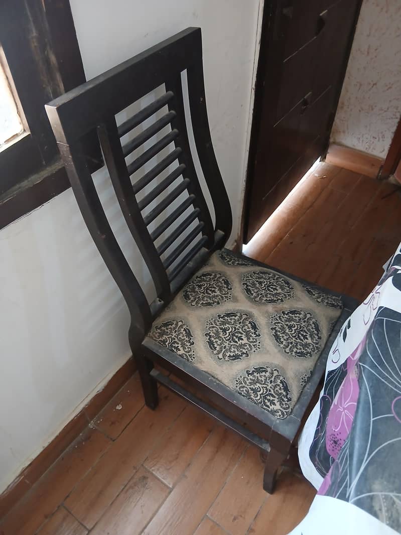 Dining table with chairs 1