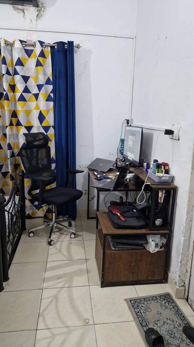 computer table 3