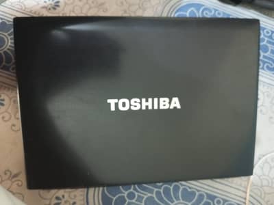 ToSHIBA LAPTOP FOR SALE