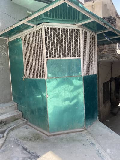 Shop cage