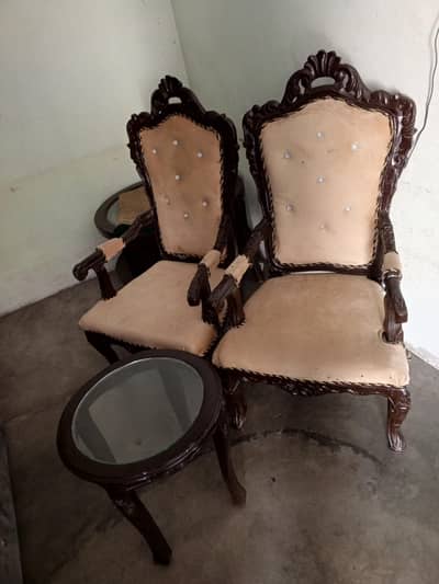 coffee chairs with one small table
