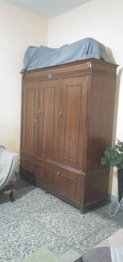 wardrobes (Almari)