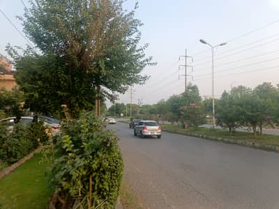 Triple store house for sale in sector i-8/2 main service road beautiful location