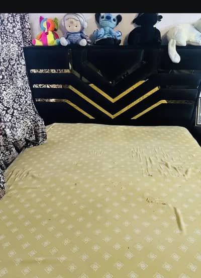 bed with mattress two side tables