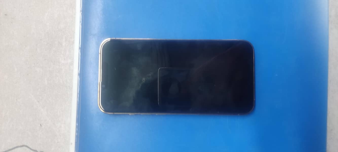 iPhone 13 pro 1
