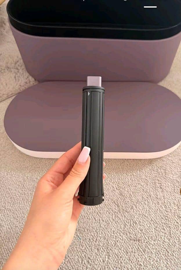 dyson hs09 1