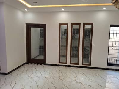 10 marla ground floor for rent available