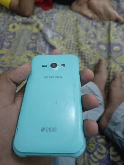 Samsung Mobile J1 Ace